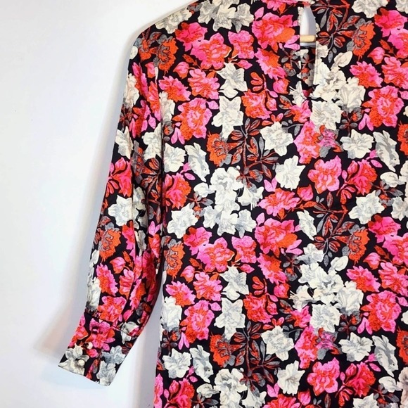 Cinq à Sept Floral Tie-Front Blouse - Pink and White - Picture 11 of 12